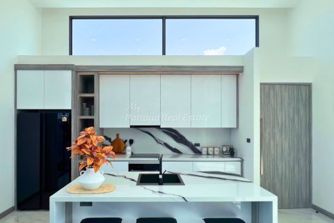 House in Bang Lamung, Thailand 2 bedrooms № 209176 - photo 6