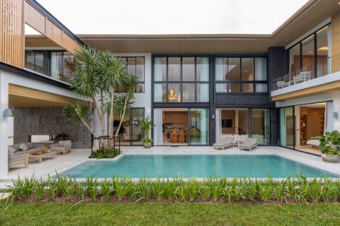 Villa in Pattaya, Thailand 5 bedrooms № 209179 - photo 2