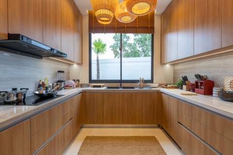 Villa in Pattaya, Thailand 5 bedrooms № 209179 - photo 7