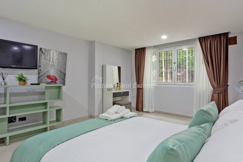 Townhouse in Bang Lamung, Thailand 8 bedrooms № 209175 - photo 7