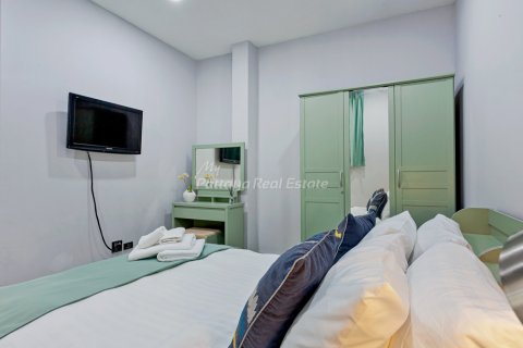 Townhouse in Bang Lamung, Thailand 8 bedrooms № 209175 - photo 19