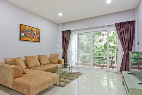 Townhouse in Bang Lamung, Thailand 8 bedrooms № 209175 - photo 13