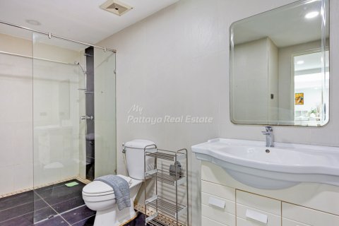 Townhouse in Bang Lamung, Thailand 8 bedrooms № 209175 - photo 5