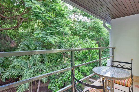 Townhouse in Bang Lamung, Thailand 8 bedrooms № 209175 - photo 28