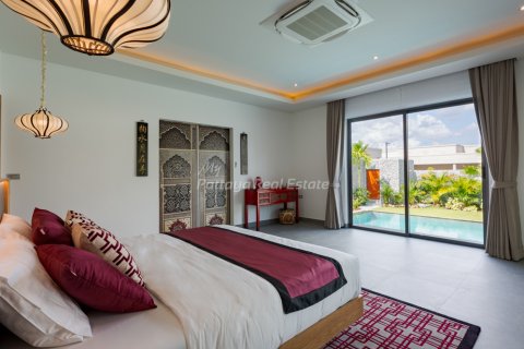 House in Pattaya, Thailand 4 bedrooms № 203362 - photo 22