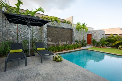 House in Pattaya, Thailand 4 bedrooms № 203362 - photo 8