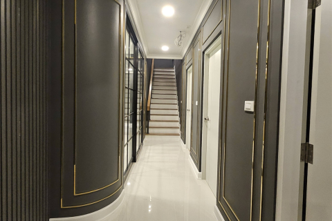 House in Bangkok, Thailand 5 bedrooms № 190338