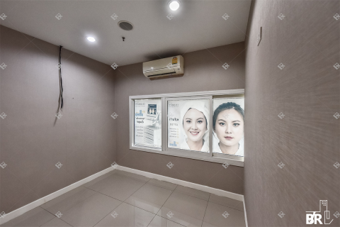 Commercial property in Bangkok, Thailand 189 sq.m. № 190481 - photo 3