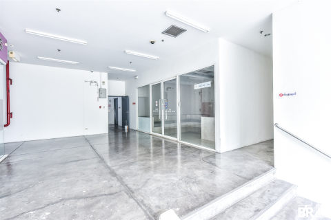Commercial property in Bangkok, Thailand 189 sq.m. № 190481 - photo 6