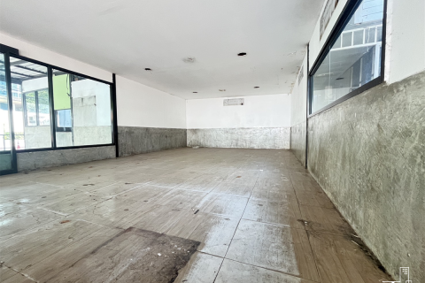 Commercial property in Bangkok, Thailand 80 sq.m. № 190484 - photo 10