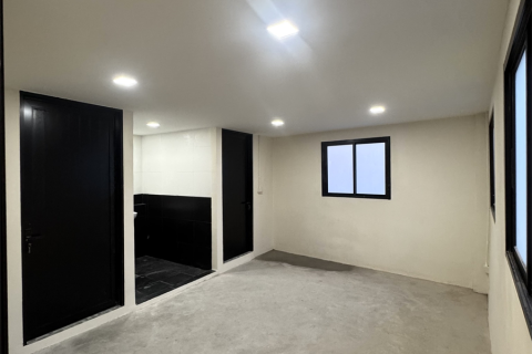 Shophouse in Bangkok, Thailand 450 sq.m. № 190480 - photo 10