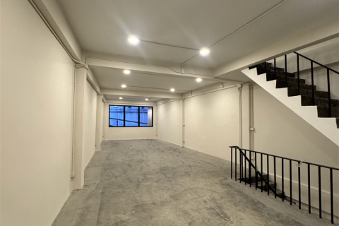Shophouse in Bangkok, Thailand 450 sq.m. № 190480