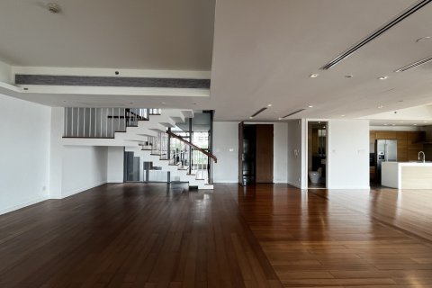Condo in Yan Nawa, Bangkok, Thailand, 3 bedrooms № 201280 - photo 8