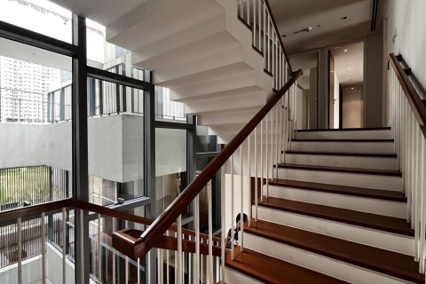 Condo in Yan Nawa, Bangkok, Thailand, 3 bedrooms № 201280 - photo 19