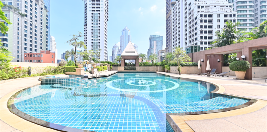 Condo à Bangkok, Thaïlande, 3 chambres  № 185651
