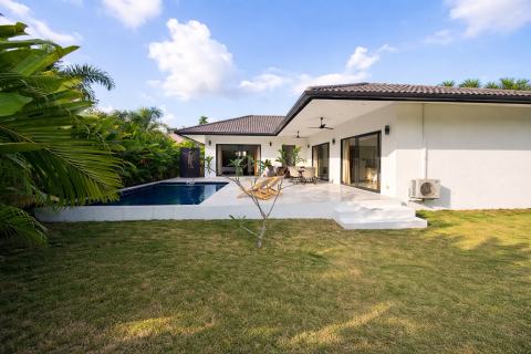 Villa in Ko Samui, Thailand 3 bedrooms № 164175 - photo 10