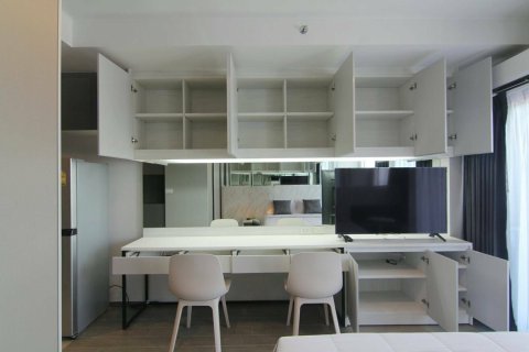 Studio dans le Condo à Phra Khanong, Bangkok, Thaïlande № 156533 - photo 2