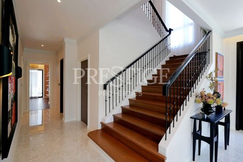 Casa de 4 dormitorios en Pattaya, Tailandia № 209299 - foto 14