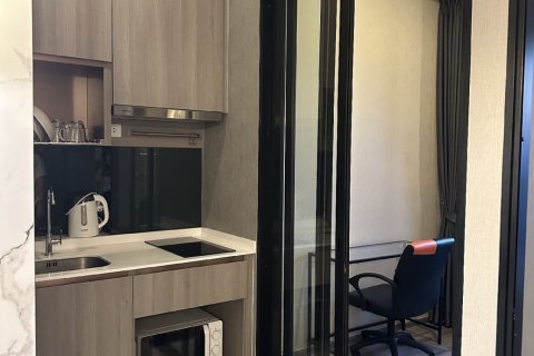 Condo à Watthana, Bangkok, Thaïlande, 2 chambres  № 137273 - photo 11