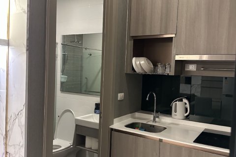 Condo à Watthana, Bangkok, Thaïlande, 2 chambres  № 137273 - photo 4