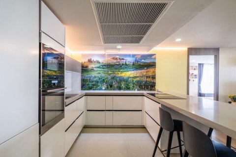 Condo à Pathum Wan, Bangkok, Thaïlande, 3 chambres  № 152056 - photo 3