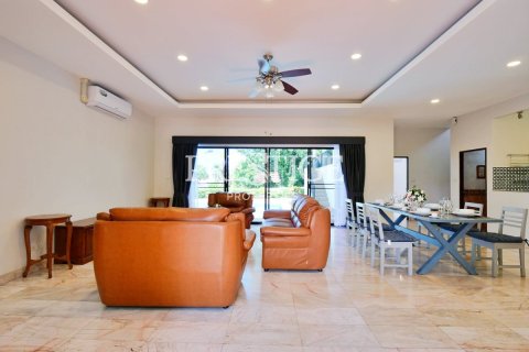 บ้านในพัทยา, ประเทศไทย 5 ห้องนอน № 198373 - รูปถ่าย 4