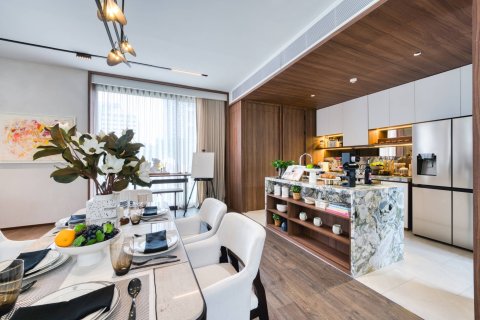Condo in Bangkok, Thailand, 2 bedrooms  № 180450 - photo 4