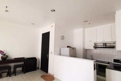 Condo à Khlong Toei, Bangkok, Thaïlande, 2 chambres № 200544 - photo 8