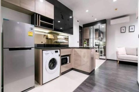 Condo à Din Daeng, Bangkok, Thaïlande, 2 chambres  № 200540