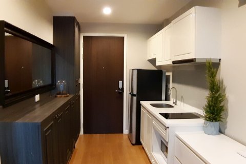 Condo à Khlong Toei, Bangkok, Thaïlande, 1 chambre № 200546 - photo 10