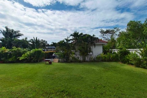 Terrain à Rayong, Thaïlande 700 m2 № 149403 - photo 4