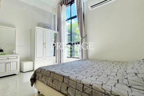 House in Pattaya, Thailand 3 bedrooms № 198381 - photo 6