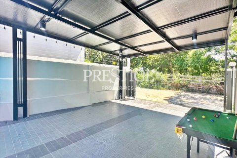 House in Pattaya, Thailand 3 bedrooms № 198381 - photo 15