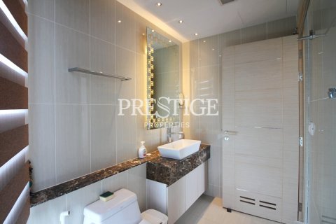 Condo in Pattaya, Thailand, 2 bedrooms № 198378 - photo 13