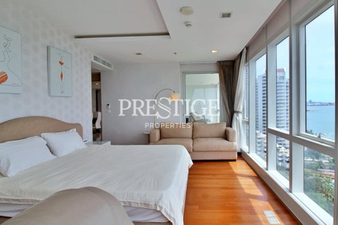 Condo in Pattaya, Thailand, 2 bedrooms № 198378 - photo 12