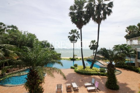 Condo in Pattaya, Thailand, 2 bedrooms № 198378 - photo 17