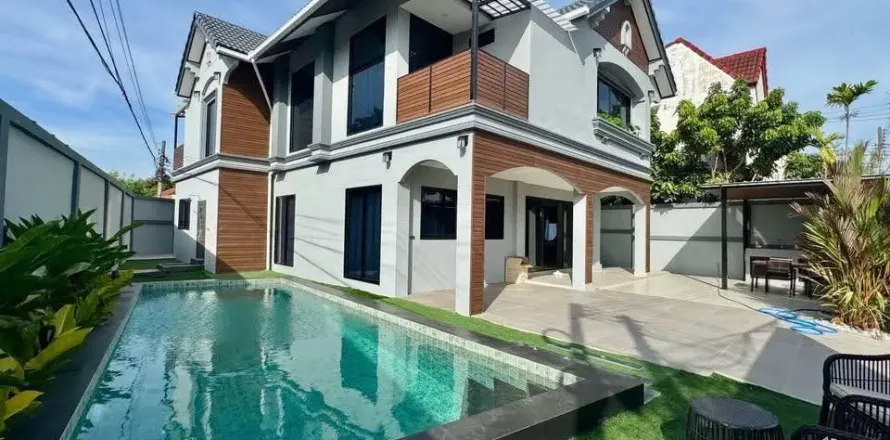 Chalet de 5 dormitorios en Pattaya, Tailandia № 210635