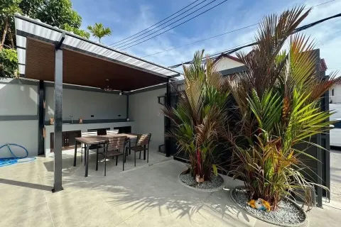 Chalet de 5 dormitorios en Pattaya, Tailandia № 210635 - foto 3