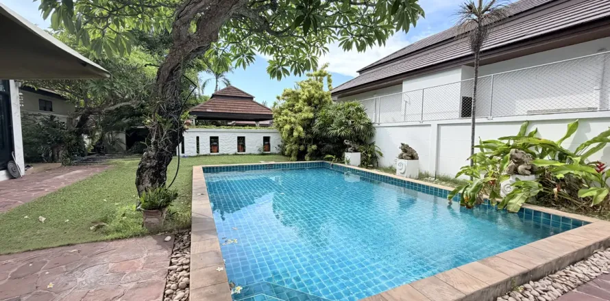 Villa in Pattaya, Thailand 2 bedrooms № 210631