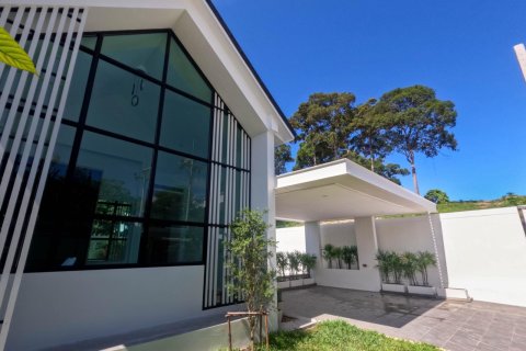 Villa in Ao Nang, Thailand 3 bedrooms № 165332 - photo 15