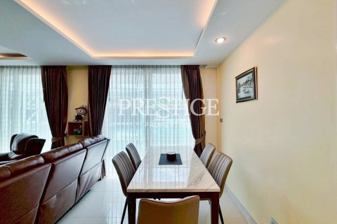 Condo in Pattaya, Thailand, 2 bedrooms № 197890 - photo 9