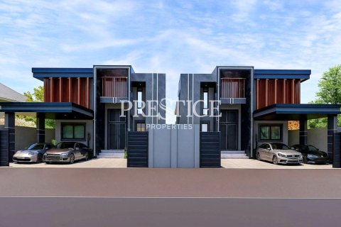 House in Pattaya, Thailand 8 bedrooms № 197891