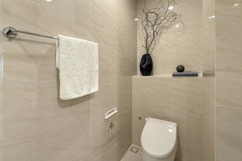 Condo in Bangkok, Thailand, 2 bedrooms  № 166655 - photo 11