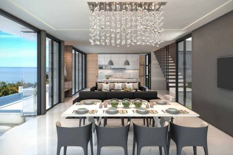 Villa in Ko Kaeo, Thailand 5 bedrooms № 165858 - photo 2