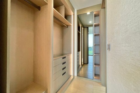 Condo à Watthana, Bangkok, Thaïlande, 2 chambres  № 162936 - photo 18