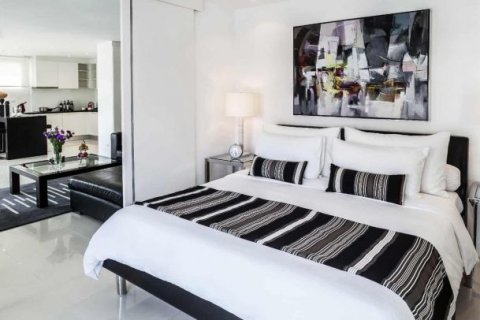 Studio dans le Condo à Kathu, Thaïlande  № 162937