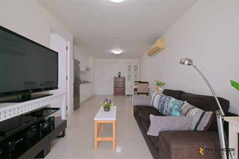 Condo in Bangkok, Thailand, 1 bedroom  № 185424 - photo 2