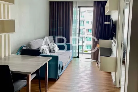 Condominio de 1 dormitorio en Jomtien Beach, Pattaya, Tailandia № 210960 - foto 4