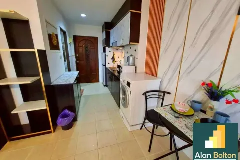 Estudio en el condominio en Jomtien Beach, Pattaya, Tailandia № 210965 - foto 12