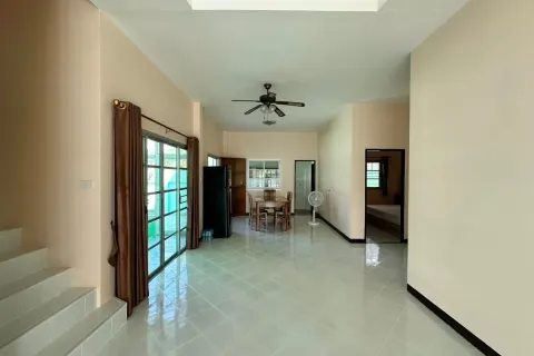 Casa de 3 dormitorios en Pattaya, Tailandia № 210959 - foto 18